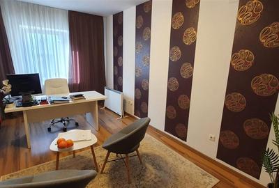 Casă cu 6 camere în Ultracentral - 3