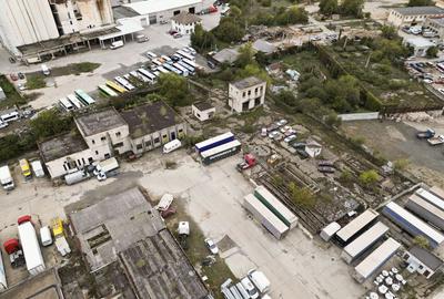 Teren industrial de 6,820mp Strada Poetului - 13