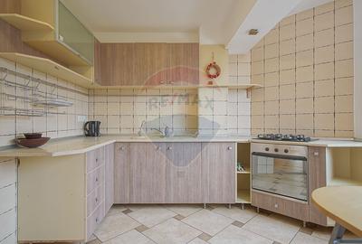 Casă cu 5 camere cu Teren 530 Mp în Central - 14