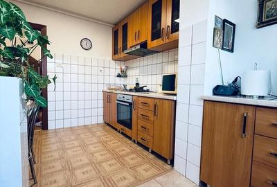 Apartament cu 3 camere decomandat, mobilat în Aradului - 1