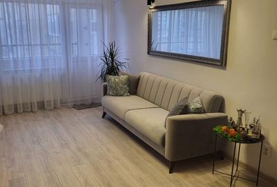 Apartament cu 3 camere decomandat, mobilat în Gară