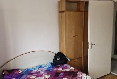 Apartament cu 2 camere decomandat, mobilat în Tractorul - 6