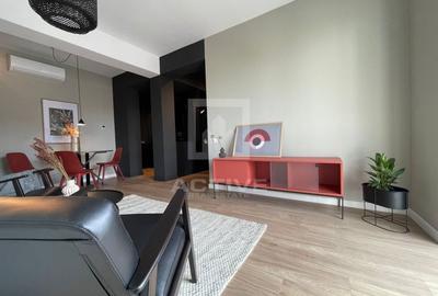 Apartament cu 2 camere semidecomandat, mobilat în Semicentral