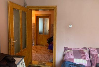 Casă cu 5 camere cu Teren 700 Mp în Central - 15