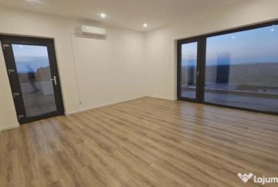 Casă cu 5 camere cu Teren 950 Mp în Bucium - 4