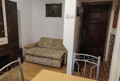 Inchiriez garsoniera pe strada Horea aproape de gara, centru, facultatea de litere 23 mp, Inchiriez garsoniera pe strada Horea aproape de gara, centru, facultatea de litere 23 mp, - 2