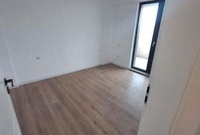 Spațiu comercial, de 58 mp, în Tomis III - 14