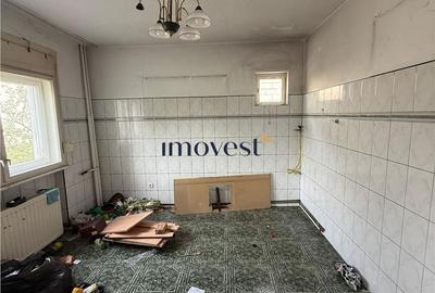 Casă cu 4 camere în Titulescu - 1