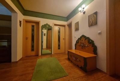 Spectacol&culoare! Apartament unic in Bacau! Aleea Ghioceilor, etaj 1 - 16