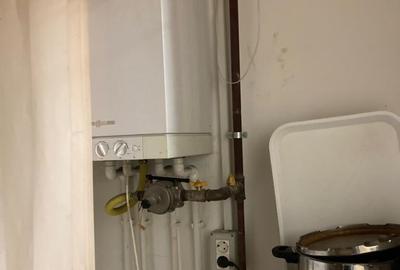 Apartament cu 3 camere decomandat în Crângași