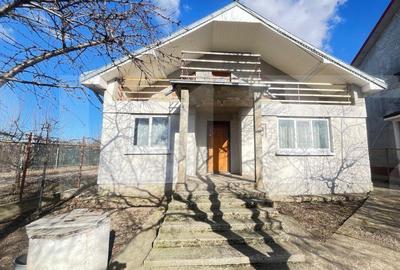 Casă cu 3 camere cu Teren 950 Mp în Central - 6