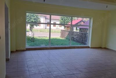 Spațiu comercial, de 111 mp, în Zamostea - 8