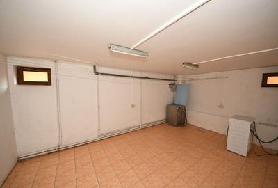 Vila spatioasa, constructie solida, zona micro 17 - Galati - 8