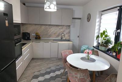 Casă cu 4 camere în Central - 3