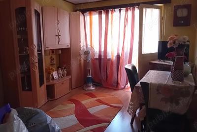 Vand apartament 2 camere - 2