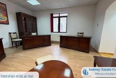 Spațiu comercial, de 40 mp, în Central - 6