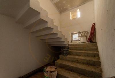 Casa noua caramida 6 camere Loc.Fagetelu OLT - 14