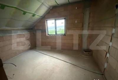 Casă cu 4 camere cu Teren 700 Mp în Aghireș - 14