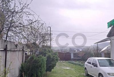 Apartament cu 3 camere , decomandat , cu 2160 mp teren intra - 4