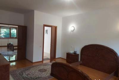 Casă cu 7 camere cu Canalizare în Snagov - 11