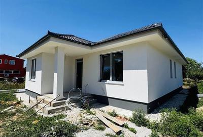 Casă cu 4 camere cu Teren 418 Mp în Oncea