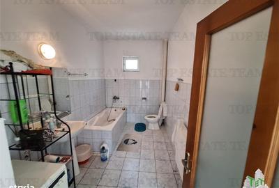 Casă cu 3 camere cu Canalizare în Central - 9