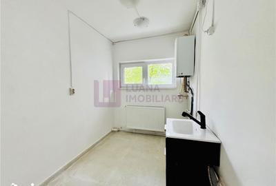 Spațiu comercial, de 14 mp, în Central