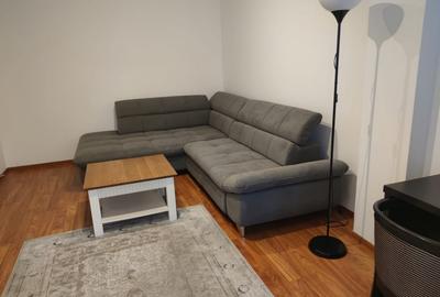 Apartament  3 camere, decomandate, zona Centrul Civic.