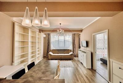 Apartament cu 3 camere semidecomandat, mobilat în Dămăroaia