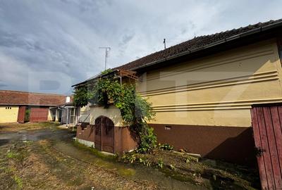 Casa cu 3 camere, 1810 mp teren, Benic - comuna Galda - 2