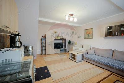 Apartament cu 4 camere decomandat în Central - 3