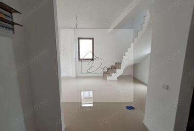 Casă cu 4 camere cu Canalizare în Odăi - 17