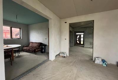 Casă cu 6 camere cu Teren 428 Mp în Coșteiu - 11