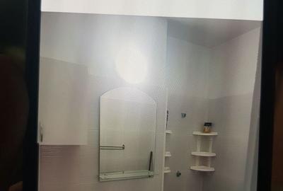 Apartament cu 2 camere decomandat în Titan