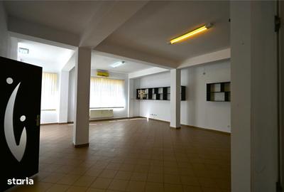 Spațiu comercial, de 82 mp, în Vama - 5