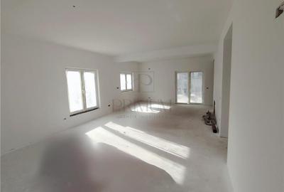 Duplex cu 4 camere cu Canalizare în Moșnița Nouă - 3