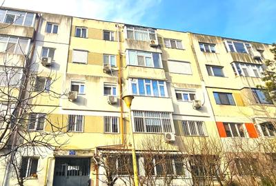 Apartament cu 2 camere semidecomandat, mobilat în City Park Mall - 9