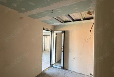 Casă cu 4 camere cu Teren 648 Mp în Central - 7