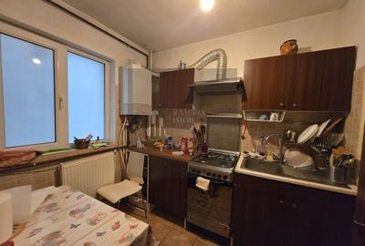 Apartament cu 3 camere decomandat, mobilat în Prelungirea Ferentari - 9