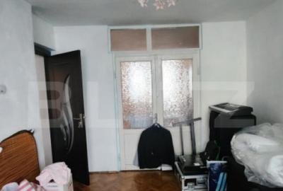 Apartament cu 4 camere decomandat în Central - 3
