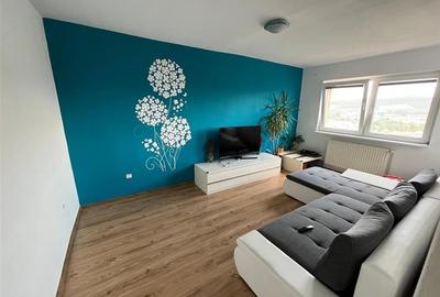 Apartament cu 3 camere decomandat si balcon in Vasile Aaron - 2