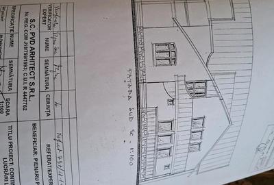 Casă cu Teren 4500 Mp în Central - 1