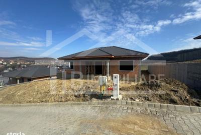 Casă cu 4 camere în Poienița - 7