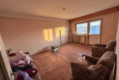 Apartament cu 2 camere decomandat în Bocșa - 10