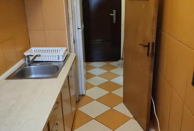 Apartament cu 2 camere semidecomandat în Pantelimon