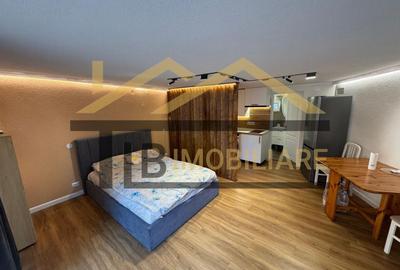 Garsonieră decomandată în 7 Noiembrie