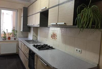 Garsonieră decomandată în Central