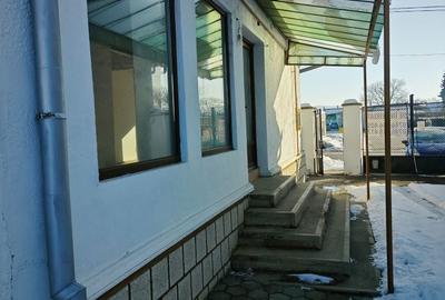 Casă cu 2 camere cu Teren 500 Mp în Central - 2