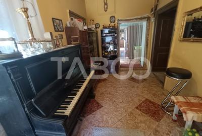 Casa de patrimoniu cu teren arhitectura saseasca sat Nou judetul Sibiu Casa de patrimoniu cu teren arhitectura saseasca sat Nou judetul Sibiu - 4