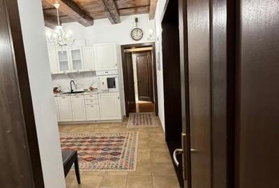 Apartament lux situat intr-o zona plina de istorie și farmec pe str. Castelului - 12